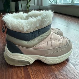 Zara size 25 winter shoes girls